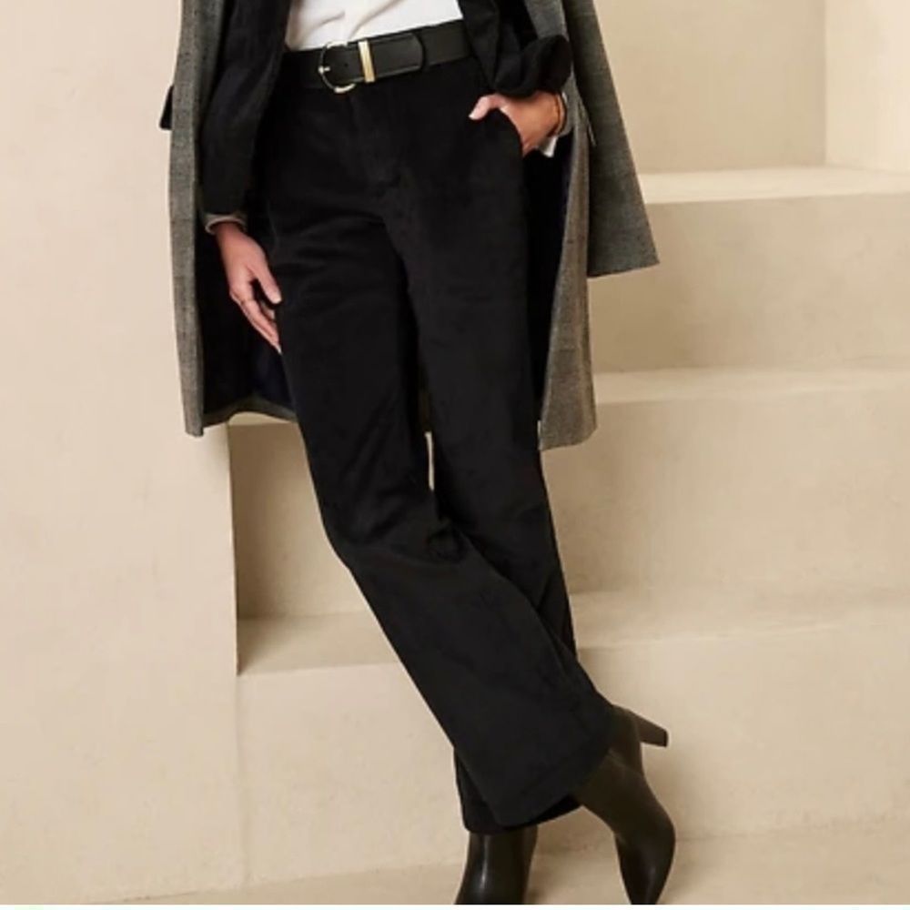 VTG Banana Republic High Waisted Wide Leg Corduroy Pants in Black | SZ 8